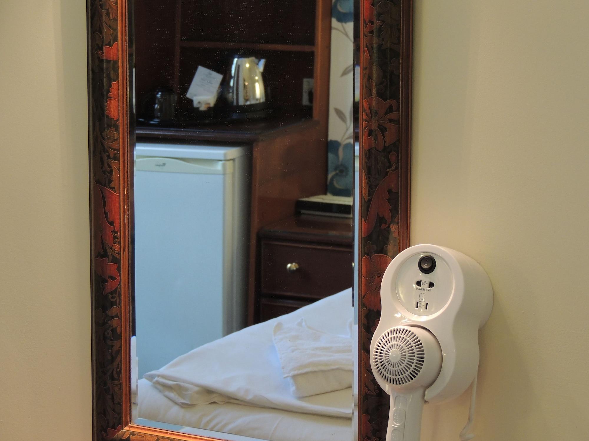 Dolphin Hotel London Ngoại thất bức ảnh