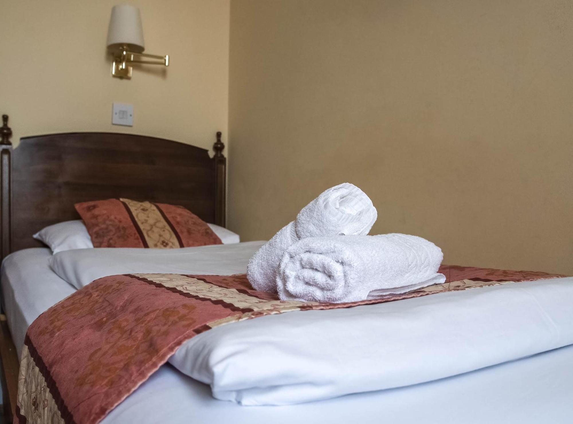 Dolphin Hotel London Ngoại thất bức ảnh