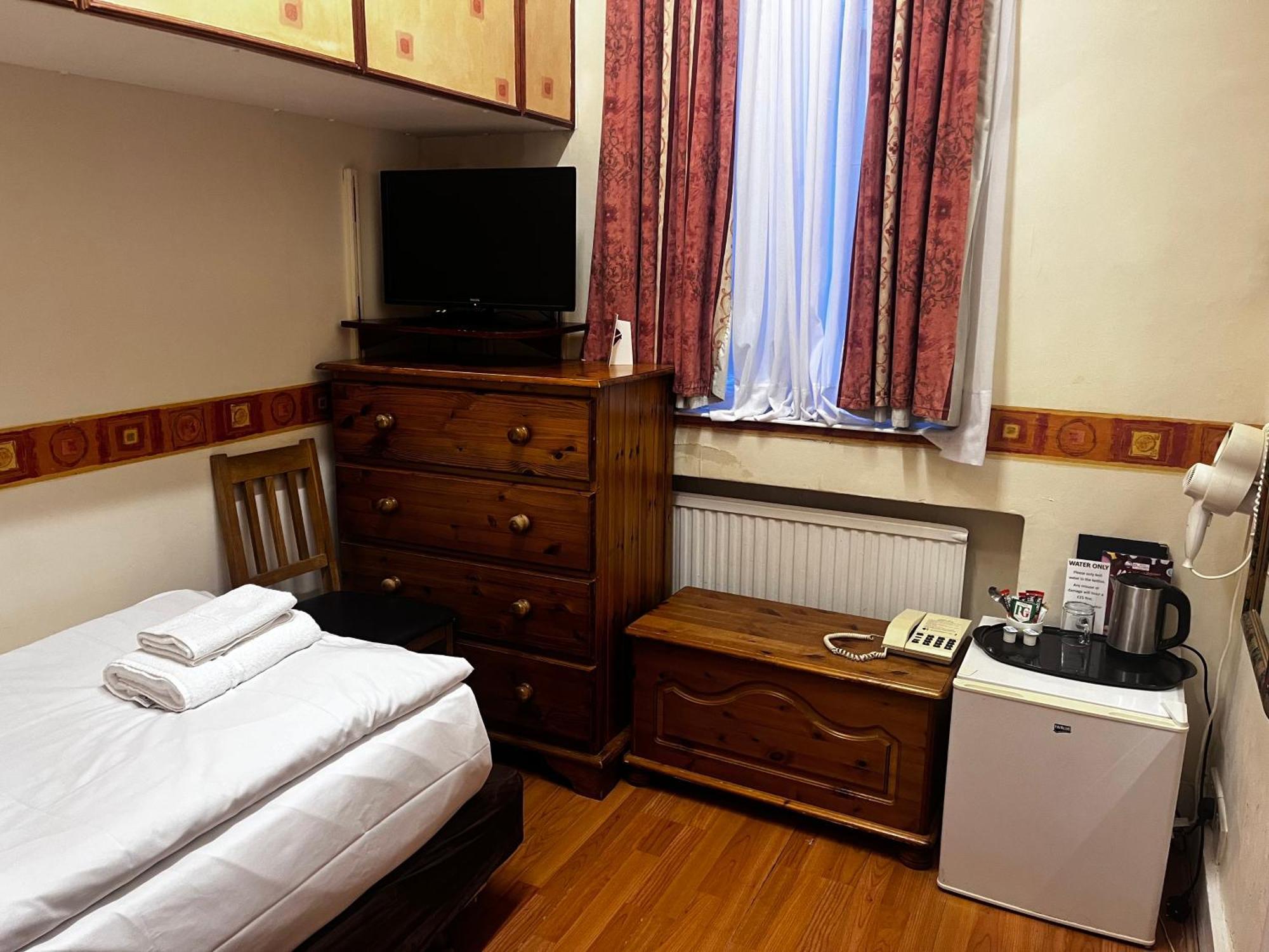 Dolphin Hotel London Ngoại thất bức ảnh